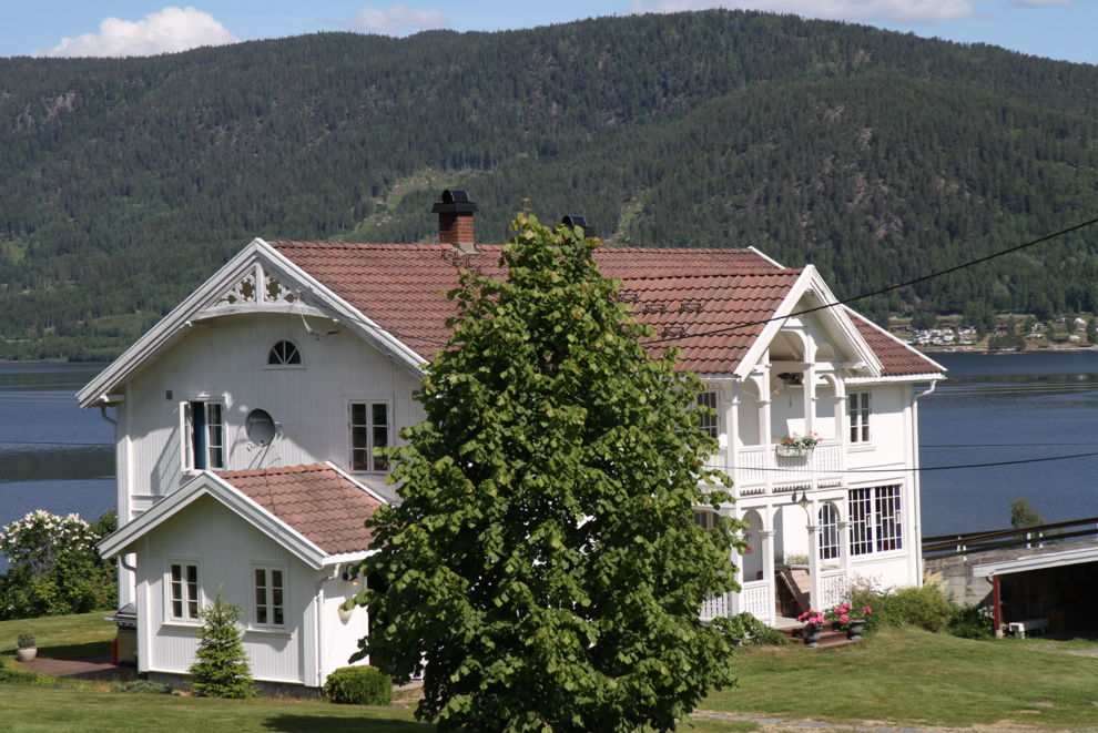 sveitserstil hus krødsherad 