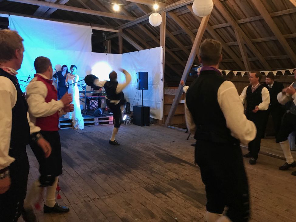 hallingdans bryllup